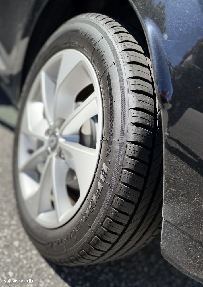 Renault Clio 0.9 TCe Limited - 10