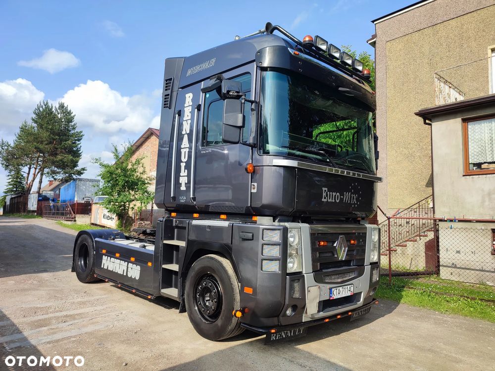 Renault MAGNUM - 5