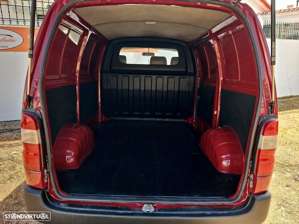Toyota Hiace D4 - 12