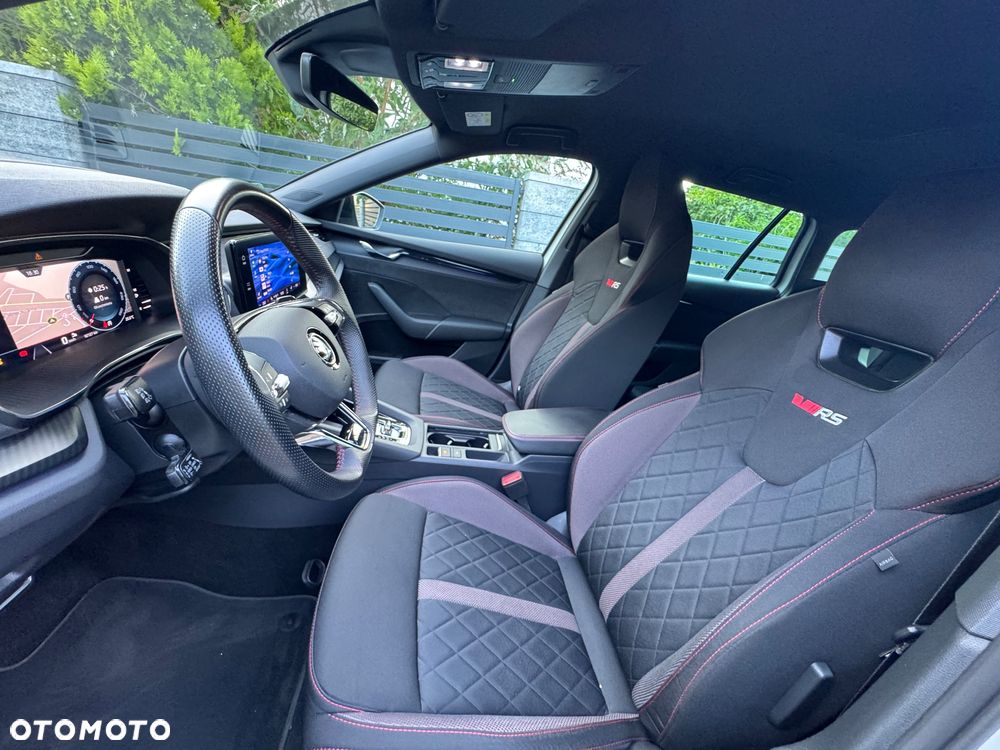 Skoda Octavia 2.0 TDI DSG RS - 24