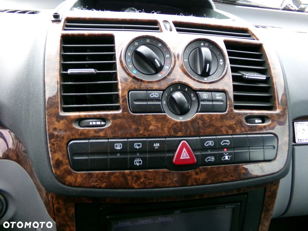 Mercedes-Benz Vito Univan 639.603 - 20