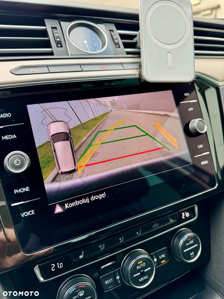 Volkswagen Passat Variant 1.8 TSI BMT Highline - 25