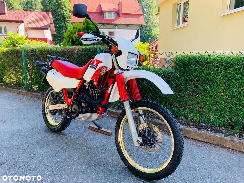 Yamaha XT - 1