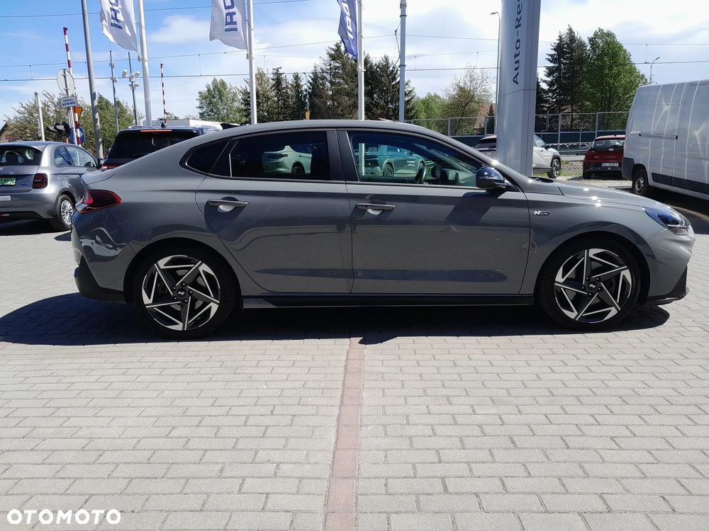 Hyundai i30 1.5 T-GDI 48V Modern DCT - 6