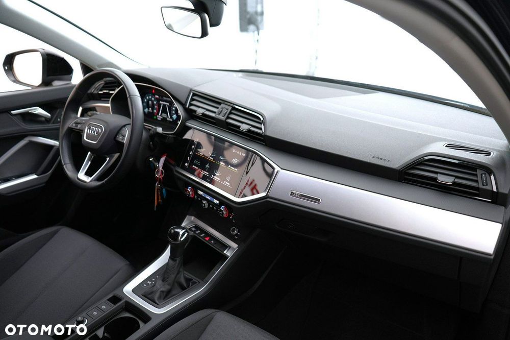 Audi Q3 Sportback - 24