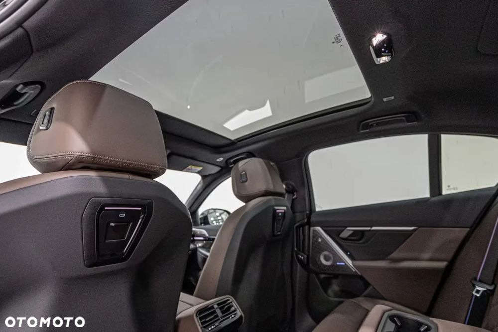 BMW Seria 5 520d xDrive mHEV - 19