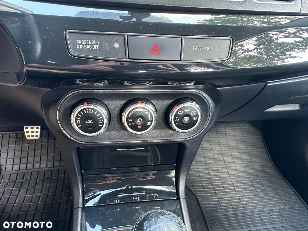 Mitsubishi Lancer 1.8 DID Instyle NAVI - 25
