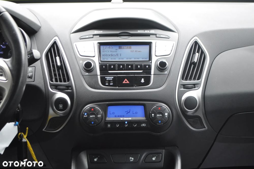 Hyundai ix35 1.6 2WD Fifa World Cup Edition - 24