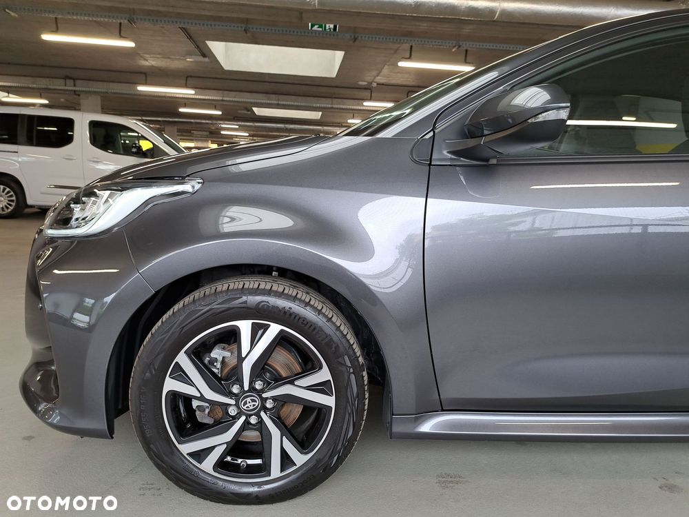 Toyota Yaris Hybrid 1.5 Style - 36