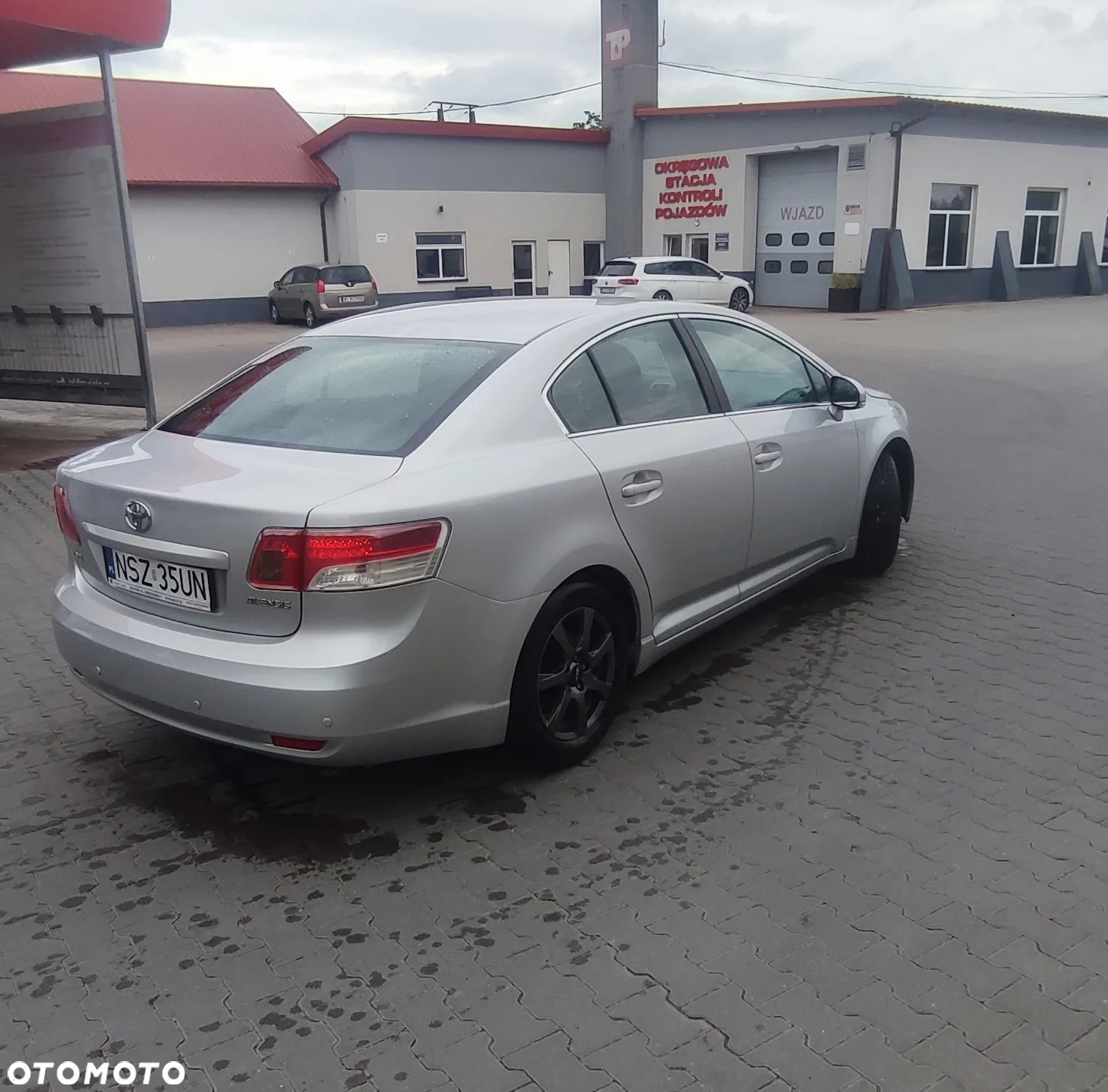 Toyota Avensis - 5