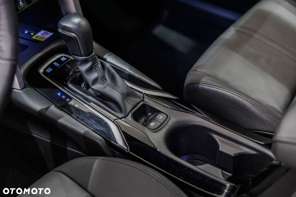 Toyota Corolla Cross - 34