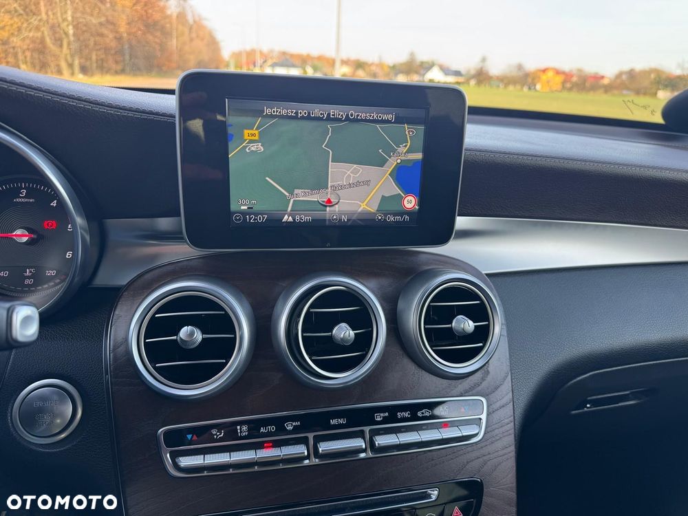 Mercedes-Benz GLC 350 d 4Matic 9G-TRONIC Exclusive - 22