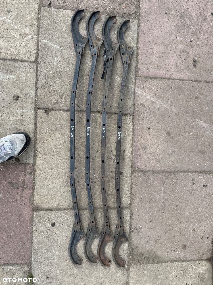 Rozpórka kielichów Toyota Rav-4 00-05r. - 1