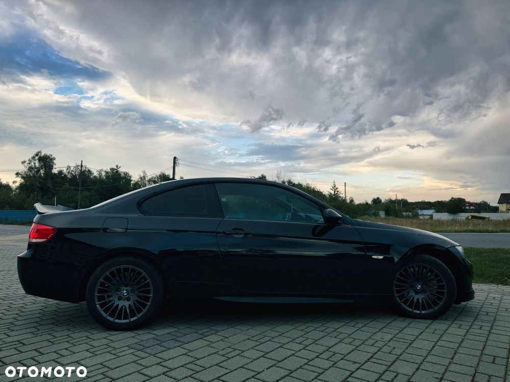 BMW Seria 3 330d xDrive - 4