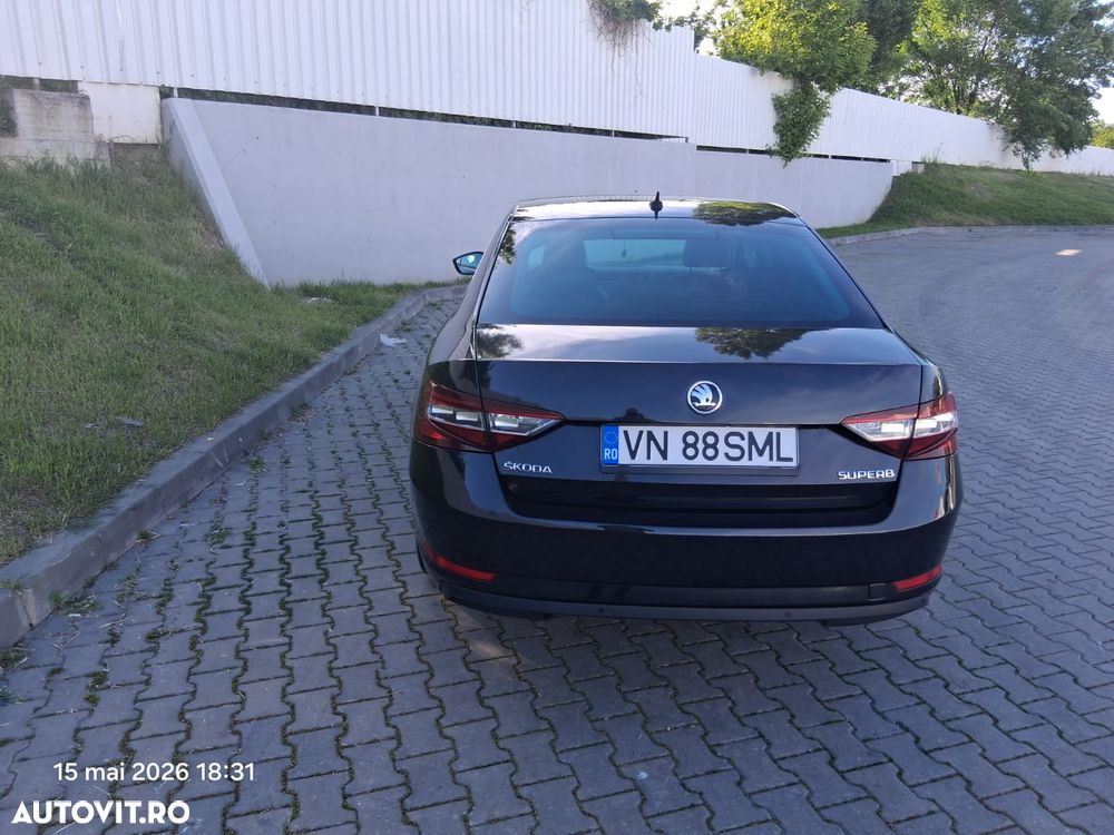 Skoda Superb 1.6 TDI DSG Active - 9