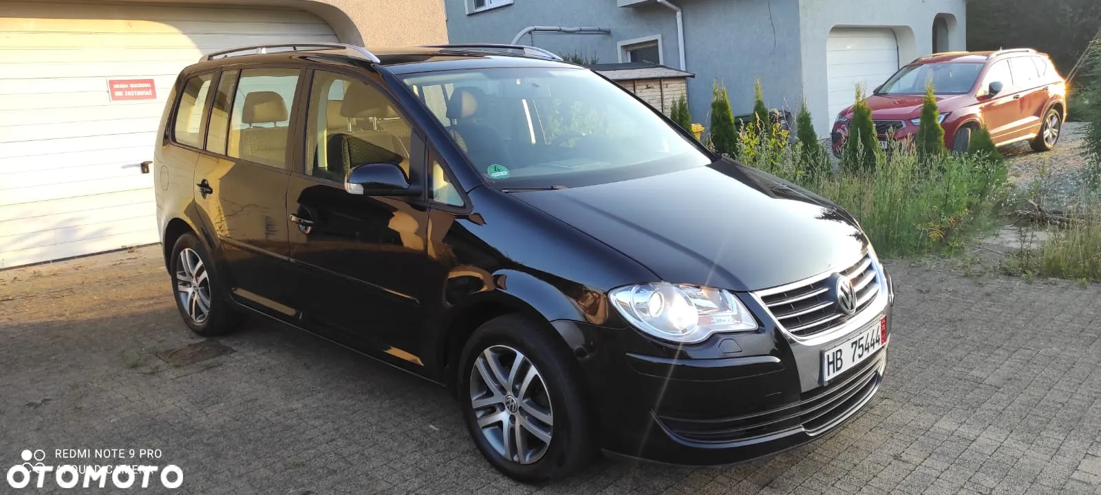 Volkswagen Touran 2.0 TDI DPF BlueMotion Technology DSG Comfortline - 22