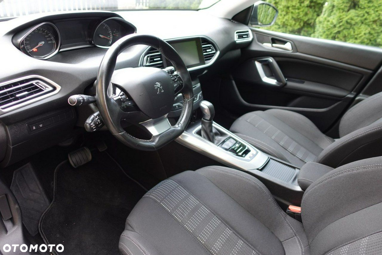 Peugeot 308 - 13