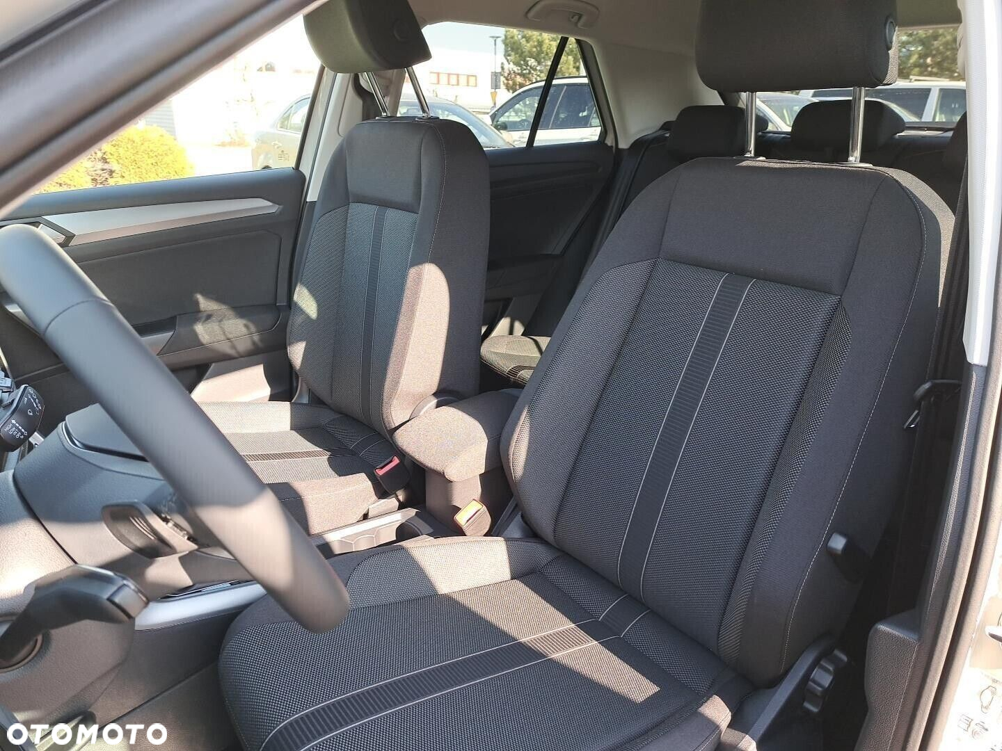 Volkswagen T-Roc 1.5 TSI Life Plus DSG - 10
