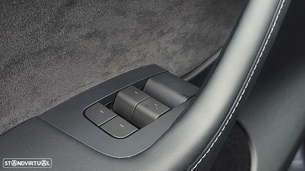 Tesla Model Y Standard - 26