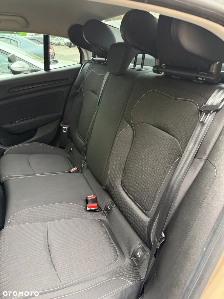 Renault Megane 1.6 SCe Zen - 18