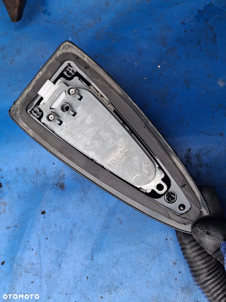 BMW 5 E60 E61 OKAZJA WYPRZEDAŻ POZOSTAŁOŚCI Antena rekin oryginał // Włącznik świateł xenon 6925287  //  Czujnik poziomowania lamp reflektorów 1093697  //  Ramka lewarka dźwigni skrzyni biegów automat podświetlenie 7034089 //  Zbiornik płynu spryskiwaczy 61667055349 pompka 8377430 //  atrapa nerki grill maski  //  Klema minus minusowa  //  Zapalniczka gniazdo zapalniczki  //  Odbłyśnik zderzaka tył tylnego lewy odbłysk sedan  //  Kierunek kierunkowskaz w błotnik - 8