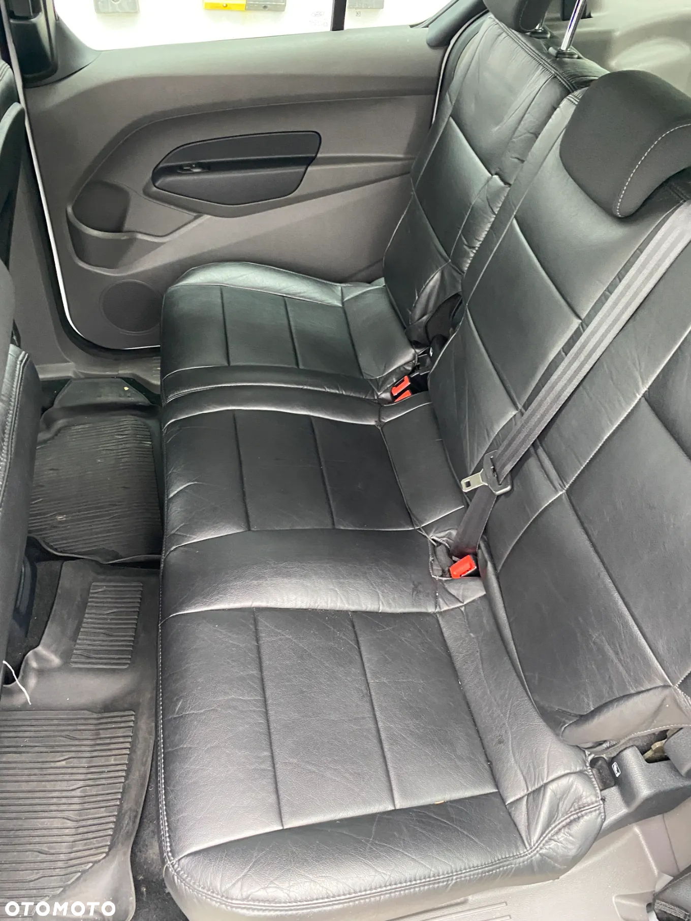 Ford Tourneo Connect 1.5 EcoBlue Titanium - 20