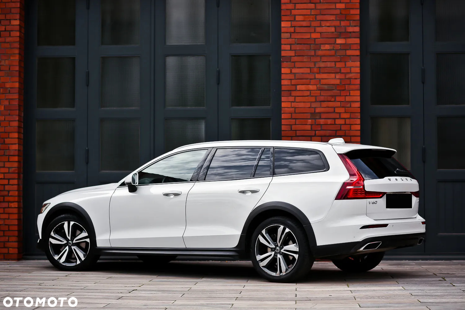 Volvo V60 Cross Country Pro D4 AWD - 10