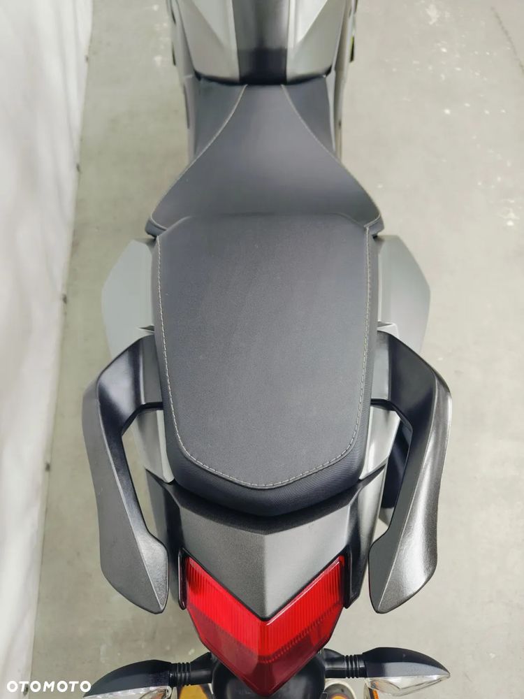 Benelli BN 125 - 13