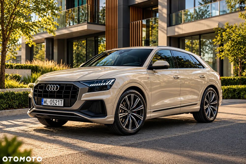 Audi Q8 2021 photo 2