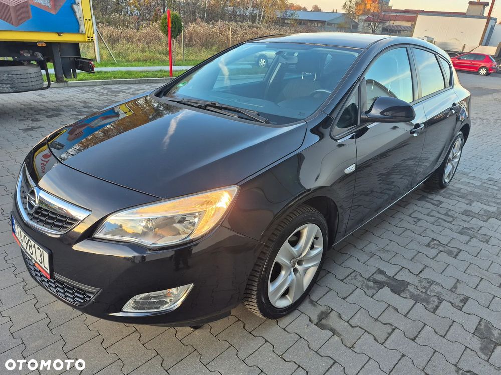 Opel Astra 1.4 Turbo Edition - 1