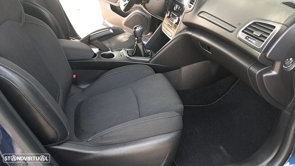 Renault Mégane Sport Tourer 1.5 Blue dCi Limited - 24