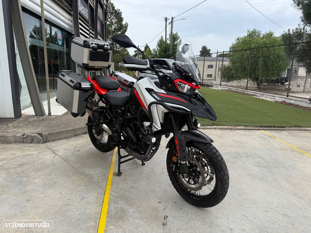 Benelli TRK 702 X com malas de alumínio - 15