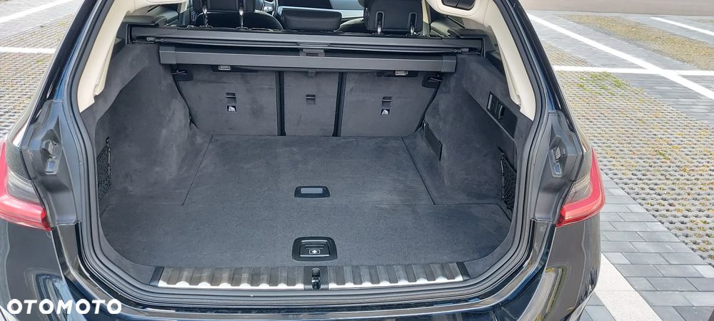 BMW Seria 3 318i Advantage - 17