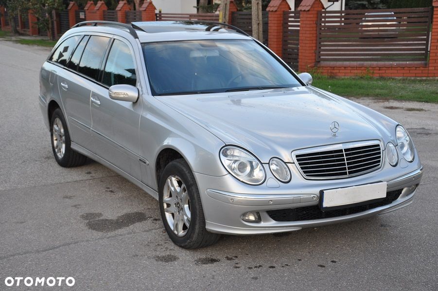 Mercedes-Benz Klasa E 240 T Avantgarde - 1