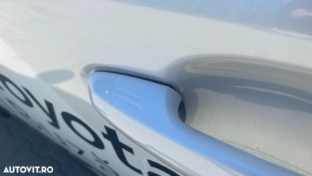 Toyota RAV4 2.5 Hybrid VVT-iE 4x4 Luxury - 19