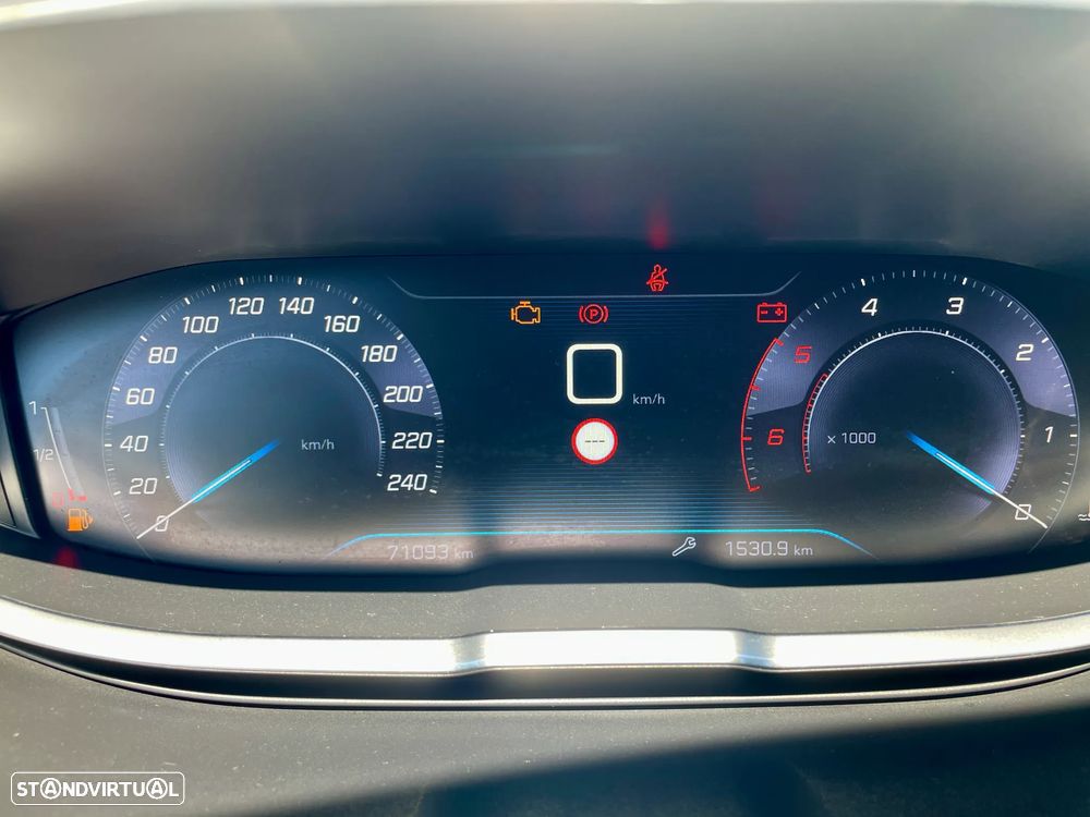 Peugeot 3008 1.6 BlueHDi Allure - 18