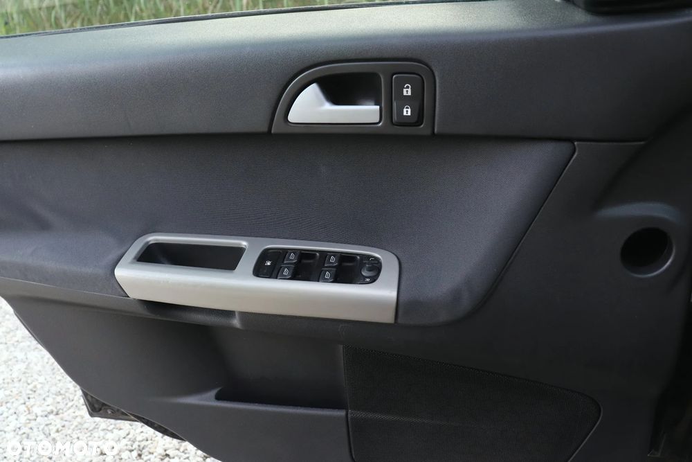 Volvo V50 2.4D5 - 18