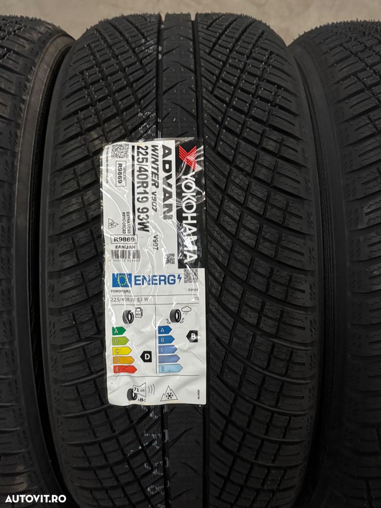 Vând 4 anvelope 225/40/19 Yokohama de iarnă noi - 2