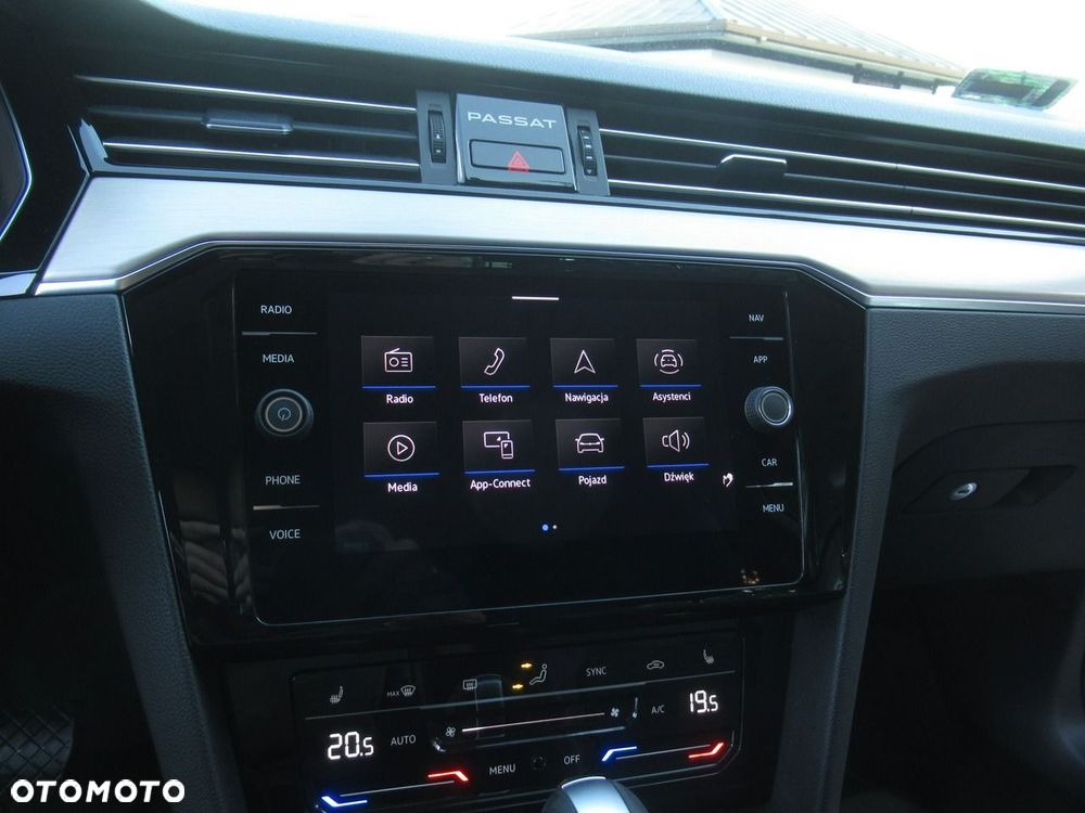 Volkswagen Passat 2.0 TDI EVO Elegance DSG - 19