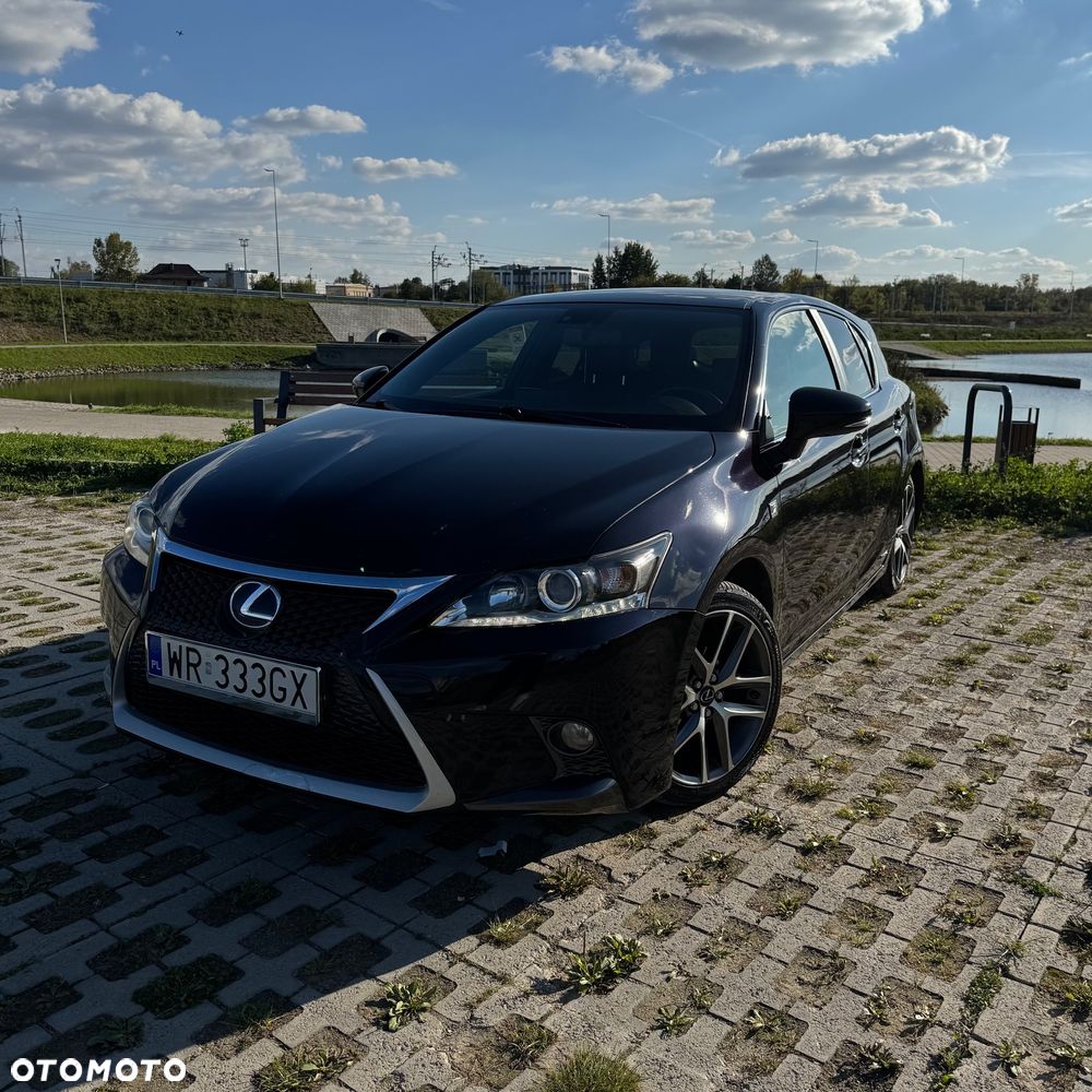 Lexus CT 200h F Sport - 4