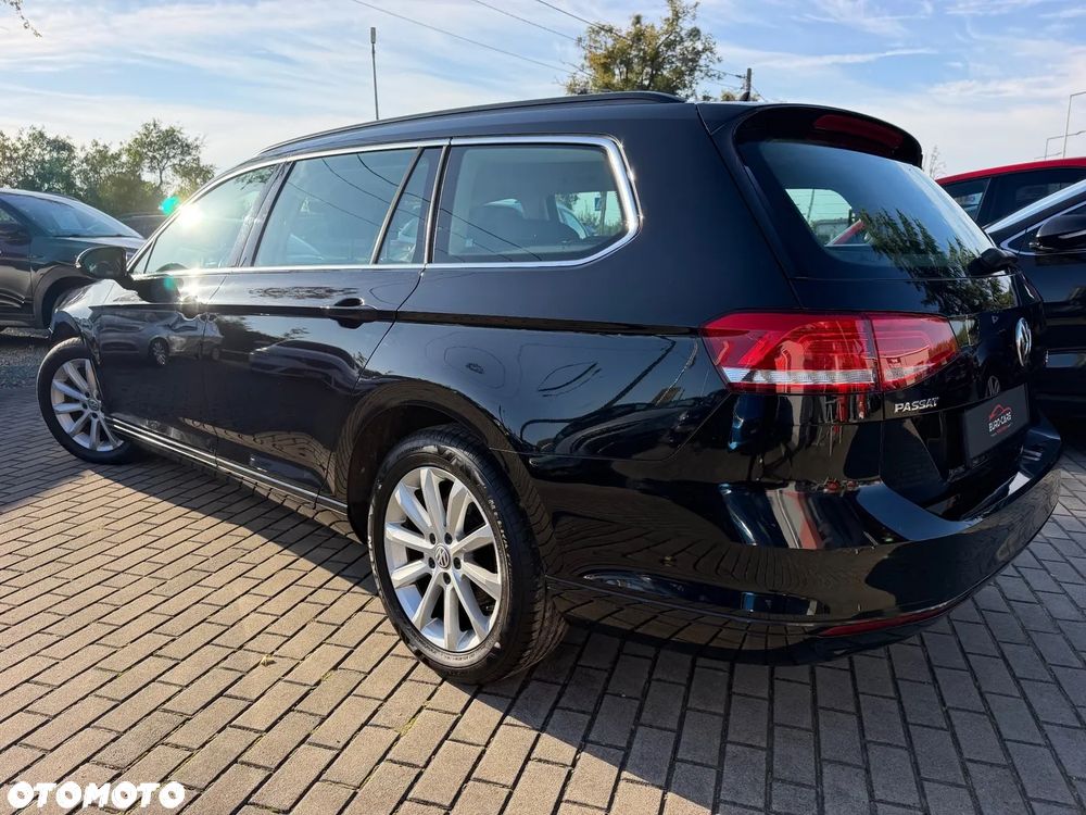 Volkswagen Passat 2.0 TDI (BlueMotion Technology) Comfortline - 3