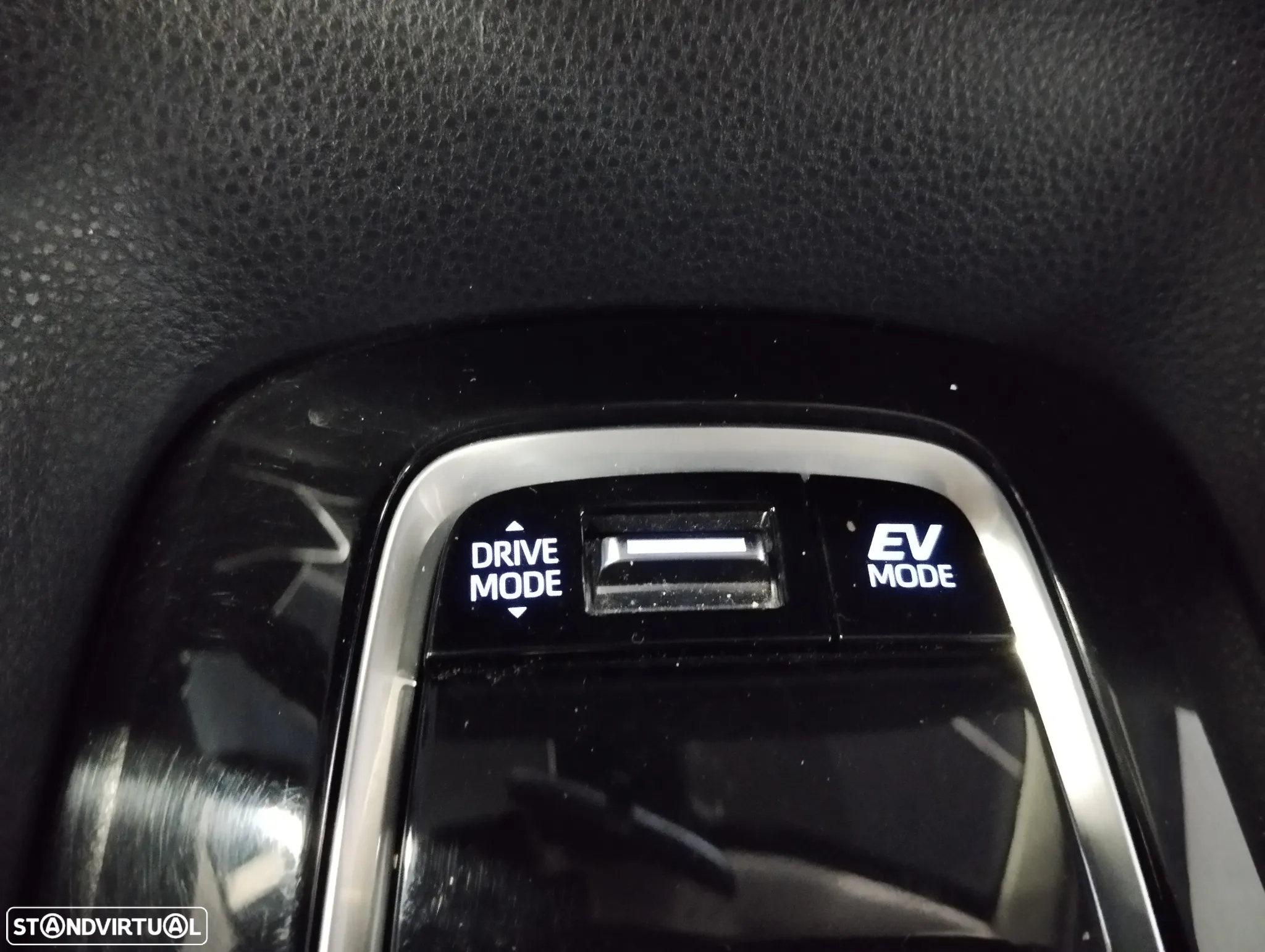 Toyota Corolla SD 1.8 Hybrid Comfort - 31