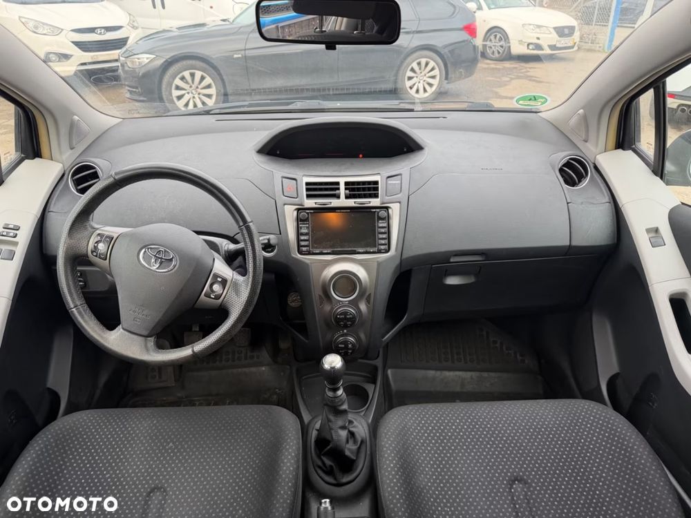 Toyota Yaris 1.33 VVT-i Comfort - 9