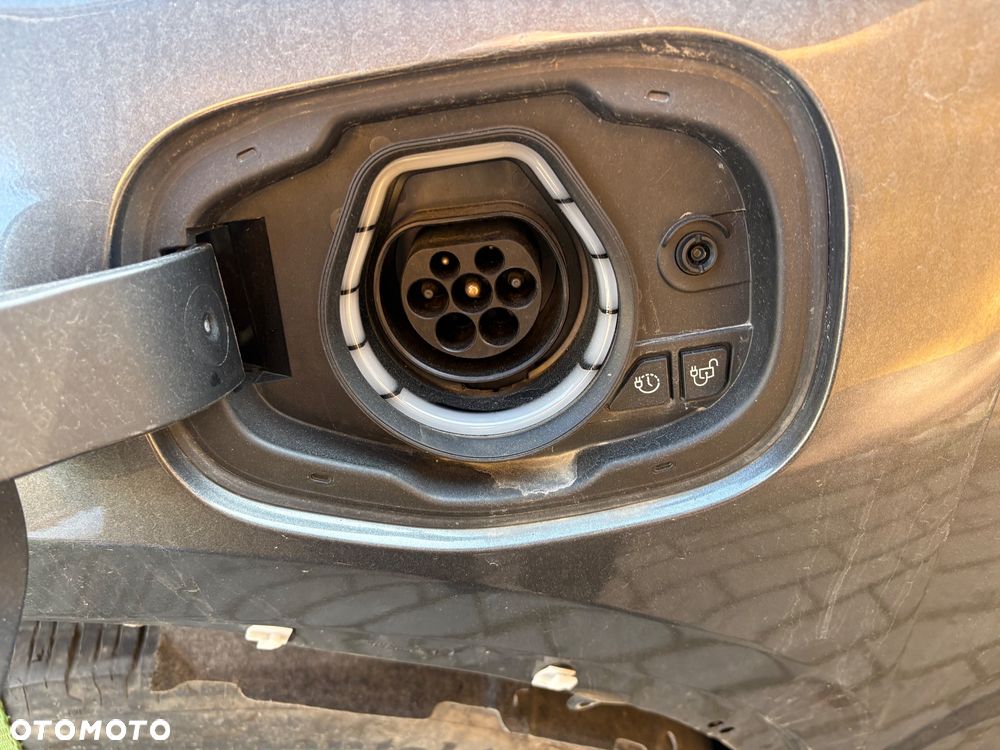 Ford Kuga 2.5 Duratec PHEV ST-LINE - 15