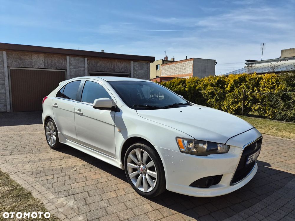 Mitsubishi Lancer - 3
