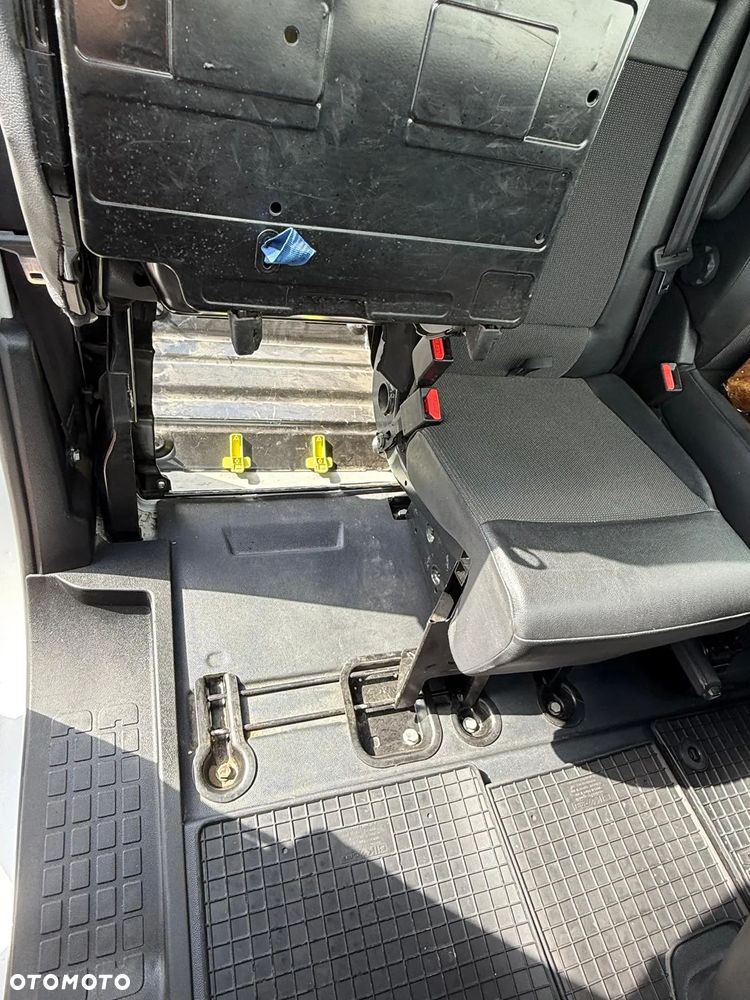 Opel Vivaro - 14