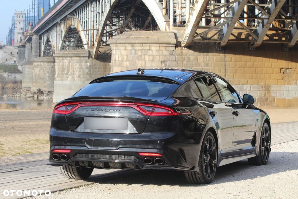 Kia Stinger 3.3 T-GDI AWD GT - 9