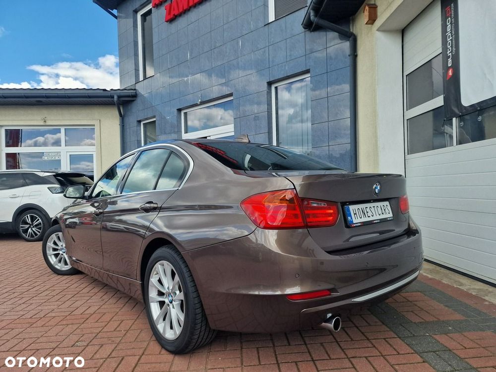 BMW Seria 3 318d Luxury Line - 9