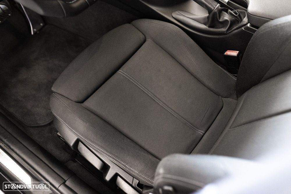 BMW 320 d Auto Pack M - 18