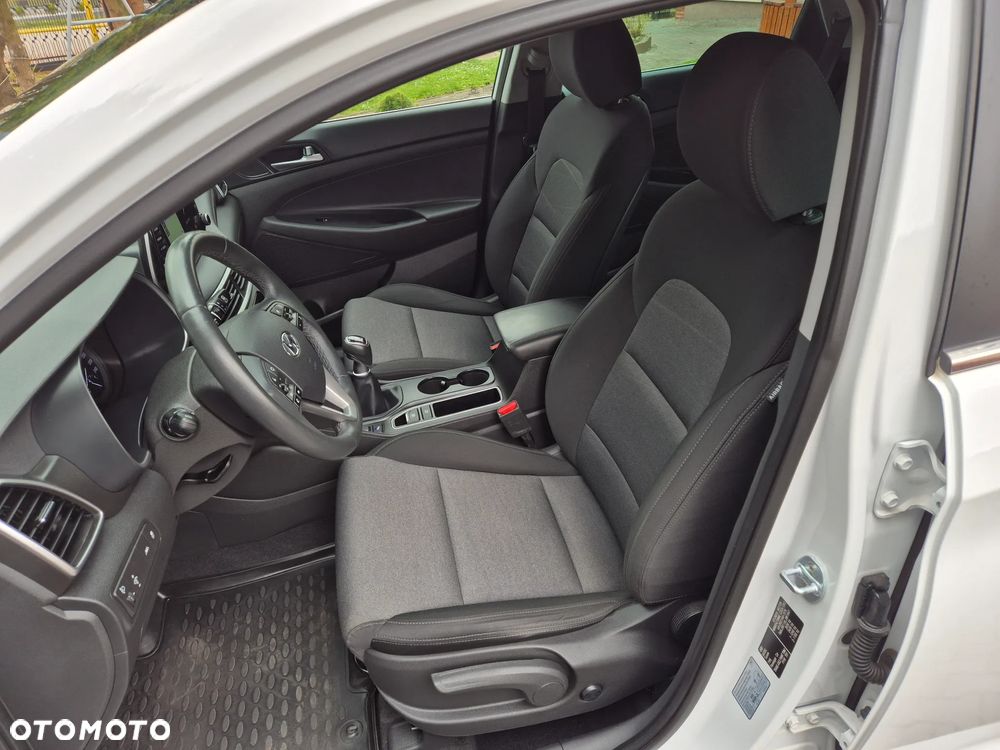 Hyundai Tucson blue 1.6 GDi 2WD Advantage - 17